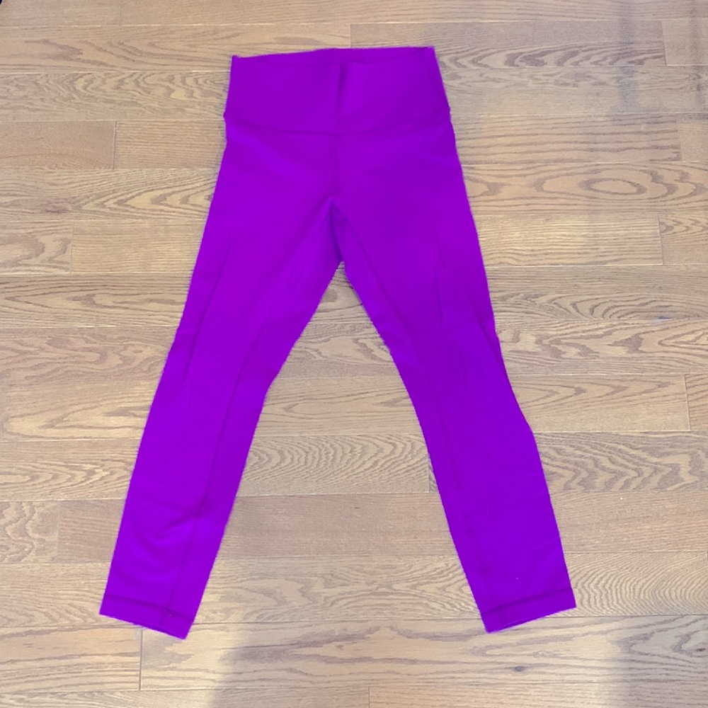 Lululemon purple crop leggings